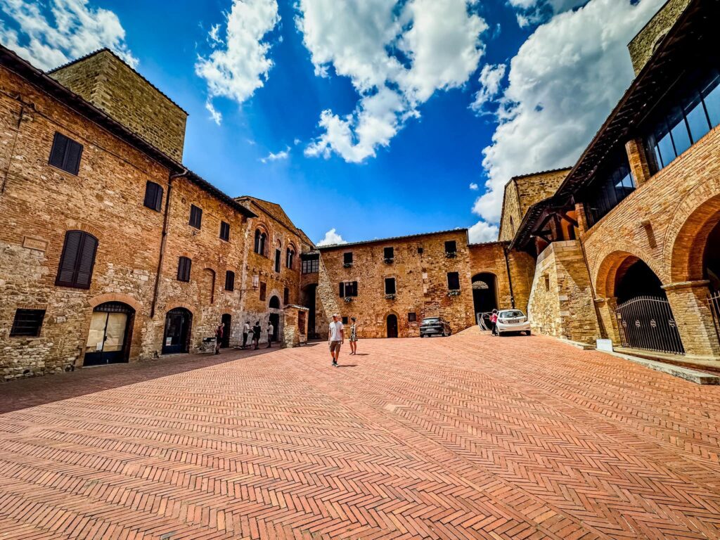 San Gimignano Tour Tuscany Italy itinerary