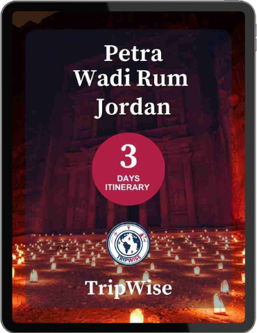 Al-Khazneh temple in Petra at sunrise, 3-day Jordan desert and ruins guide